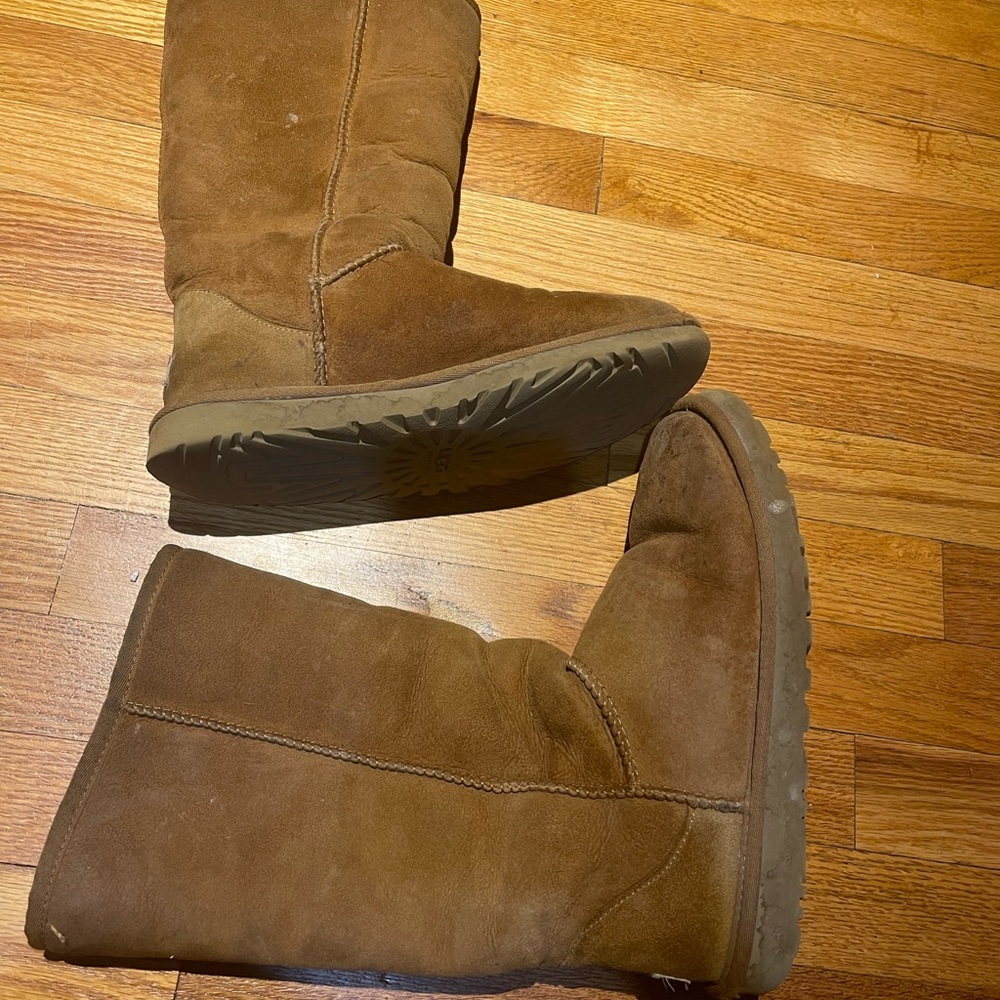 Tall brown womens Ugg Australia